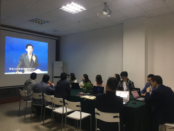 瓜瓜早課堂(139)-微笑，贊美，講故事!