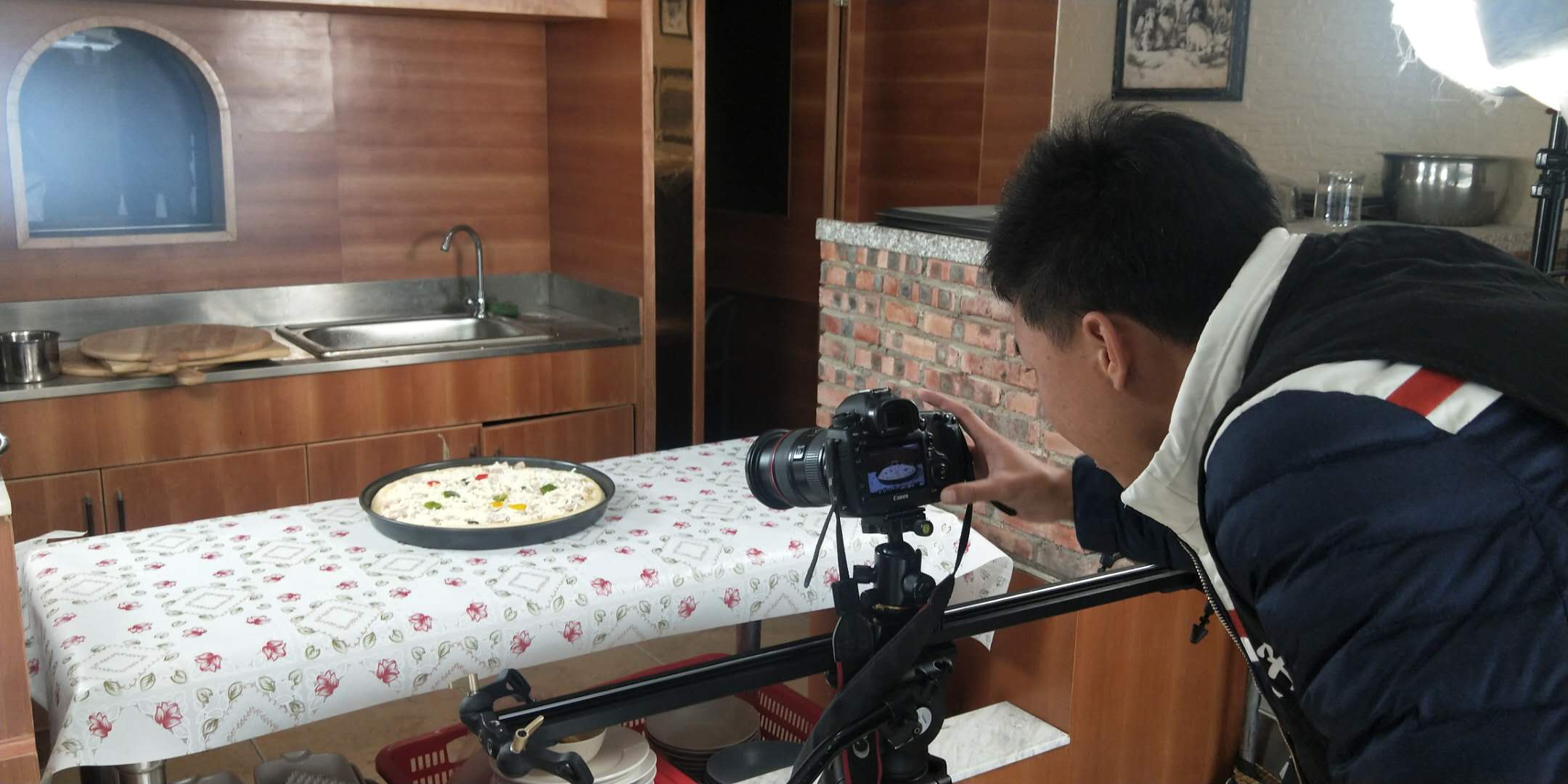 紅瓜子-拍企業宣傳片有什么用